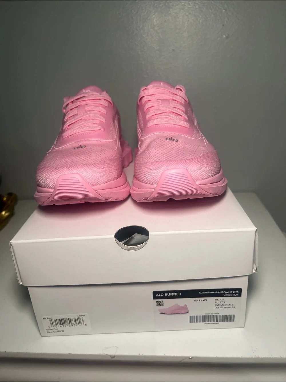 ALO Yoga Women's Sweet Pink Runner Shoes